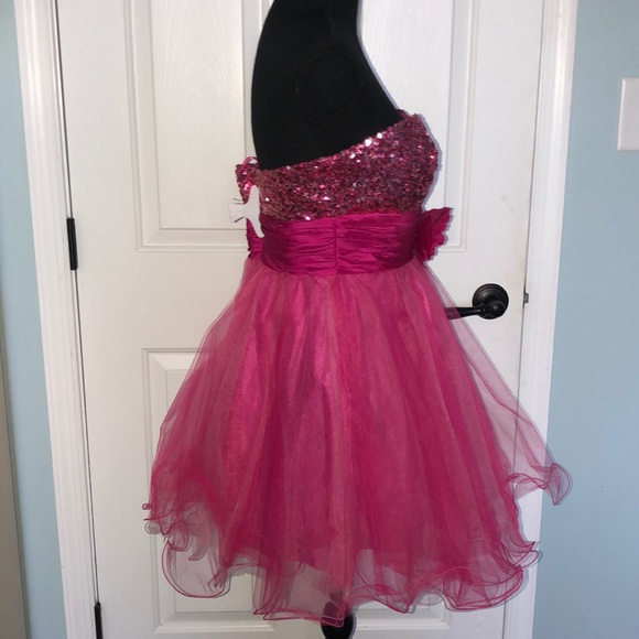 Beautiful sweet 16 dress - Picture 3 of 4